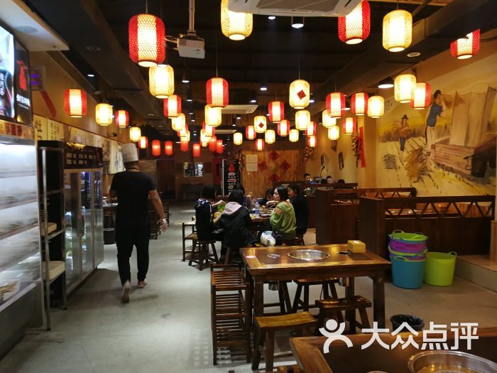 灶门签串串火锅(南阳路店)-大堂图片-郑州美食-大众点评网