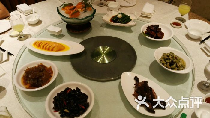 华亭湖时代大酒店图片 - 第1张