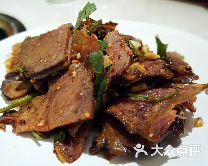 餐前凉菜卤牛肉,很入味