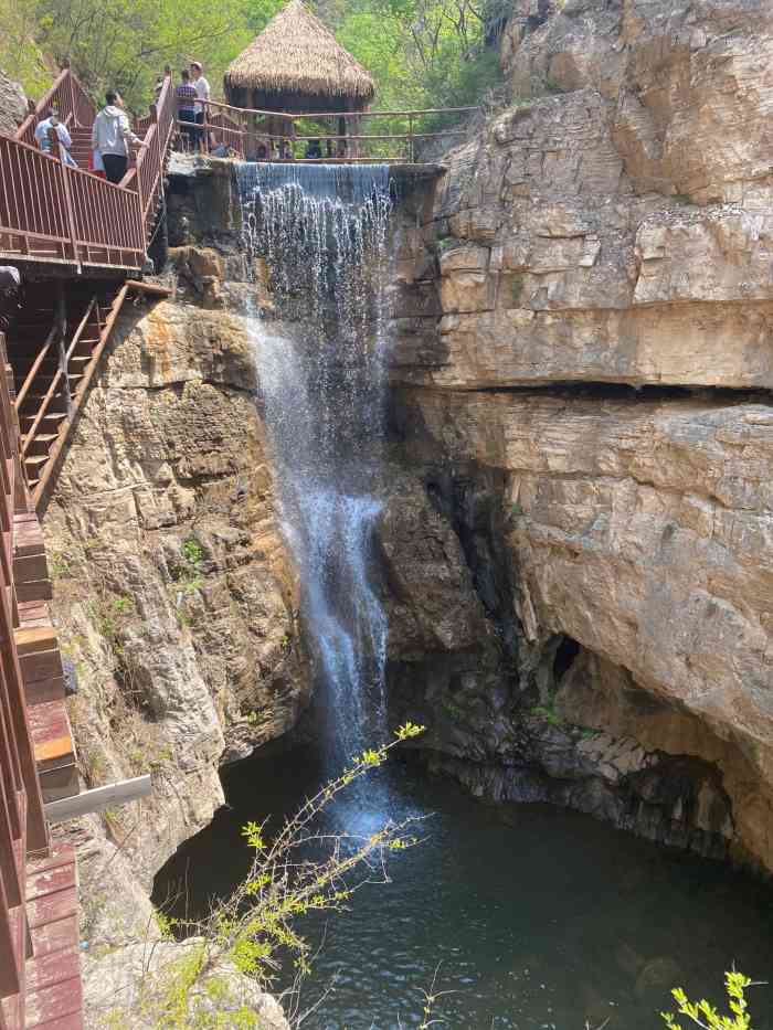 大平台龙居瀑布旅游区-"景区位于保涞路高士庄西北三