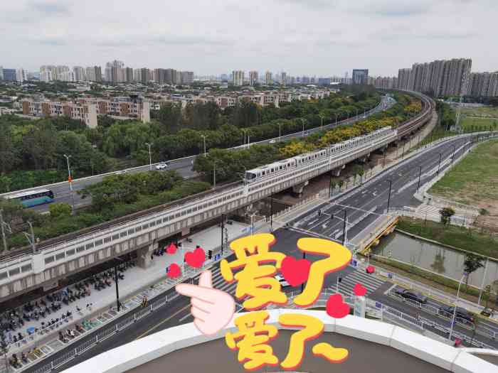 陈翔公路地铁站-"11号线陈翔公路站位于马陆站与南翔站之间.