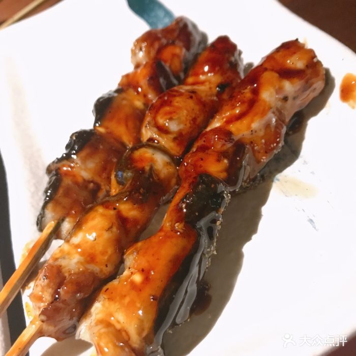 菜色挺多的,挺晚去的和老婆夜宵吃,[强]-烧鸟