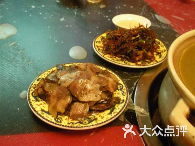 山鹰酒店-农家香肠牛肉丝图片-宝兴县美食-大众点评网