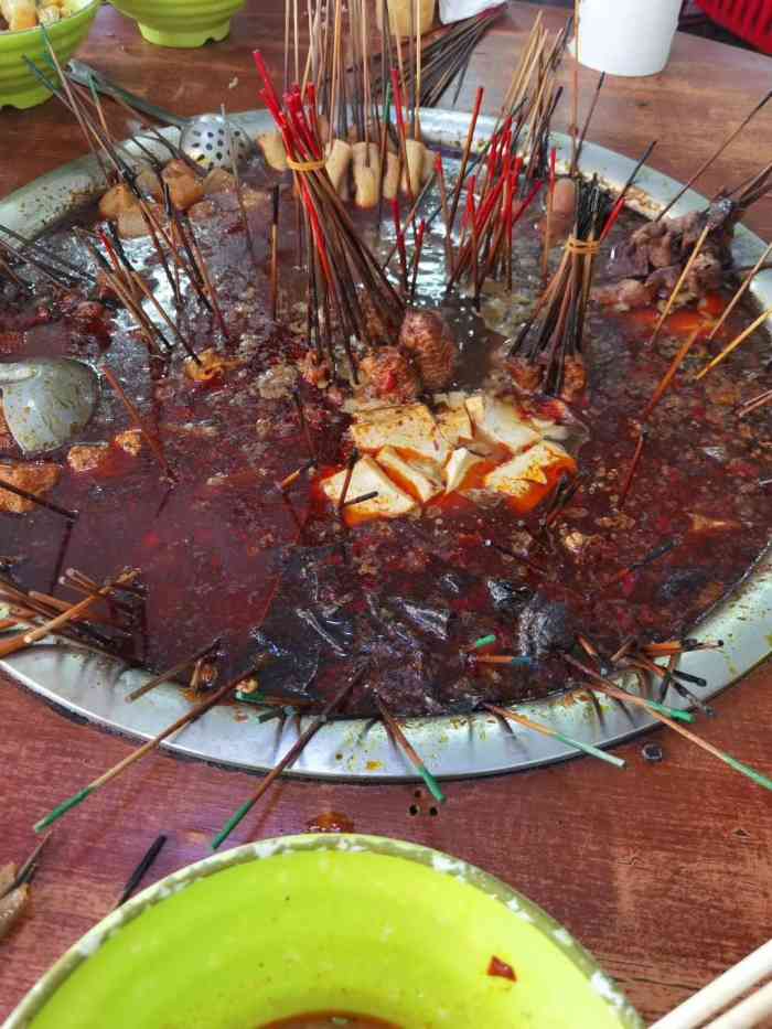 食尚串串麻辣烫-"常德文理学院那条街上,第一次来这边
