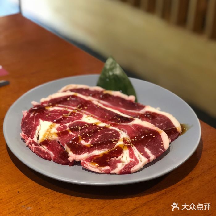 围炉夜话炭火烤肉(上江街店-精选牛眼肉-菜-精选