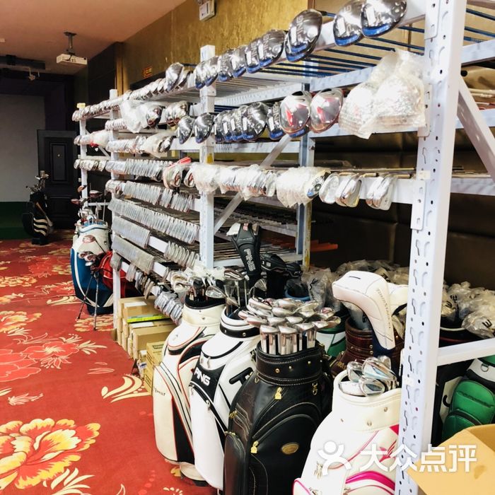 tp高尔夫商城室内模拟器图片-北京高尔夫场-大众点评网