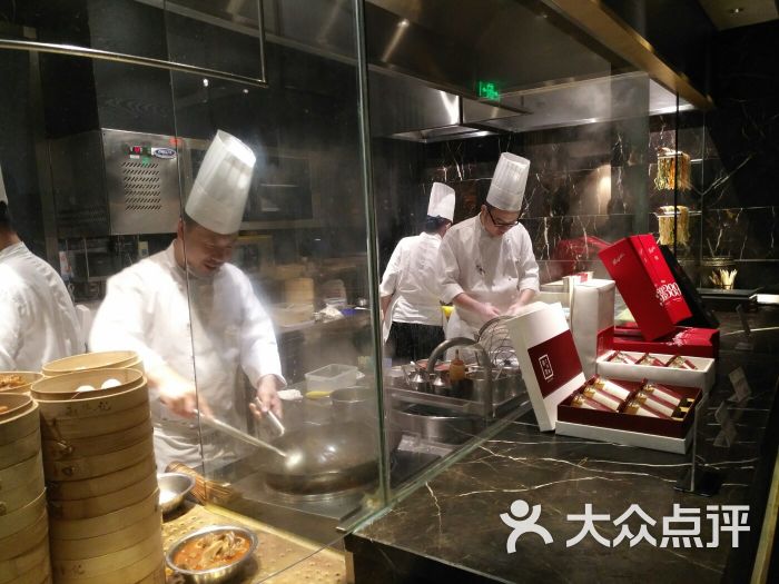 新荣记(南京西路店)厨房图片 第2428张