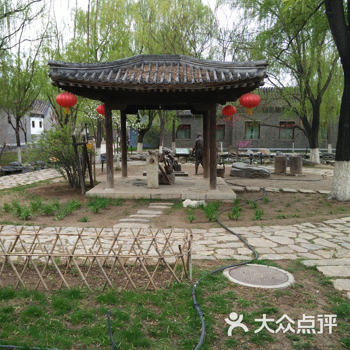 北京蟹岛绿色生态度假村小院大门图片-北京三星级酒店