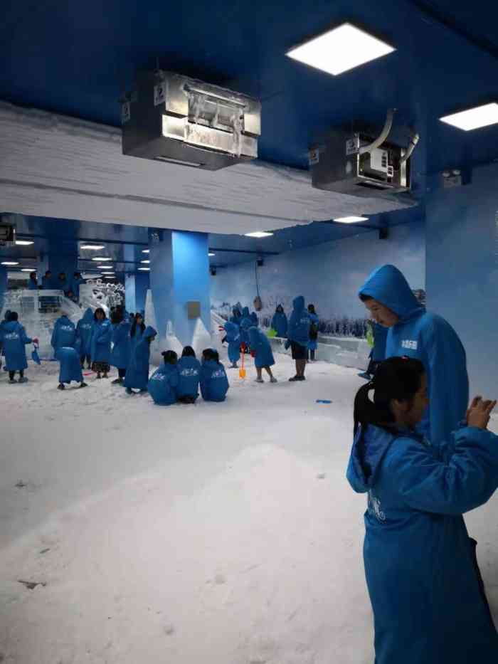 广州时尚天河北极小镇冰雪乐园