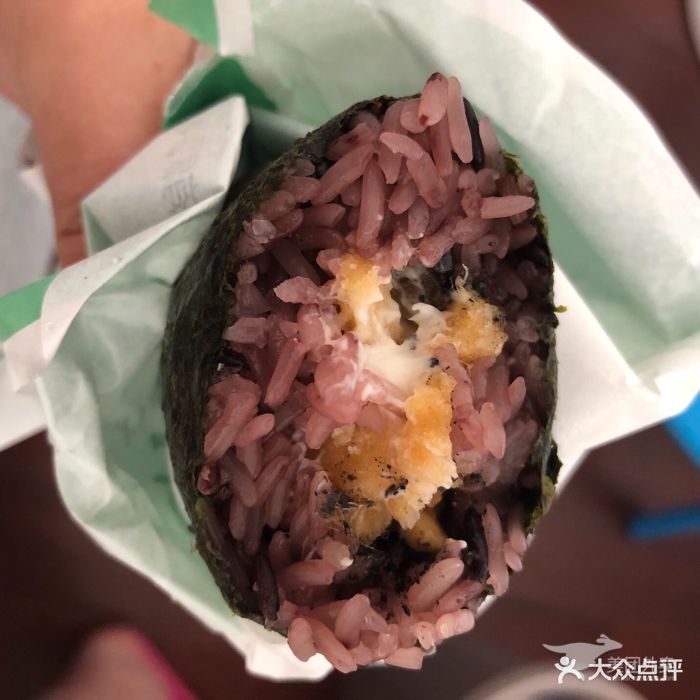 糯米紫红饭团