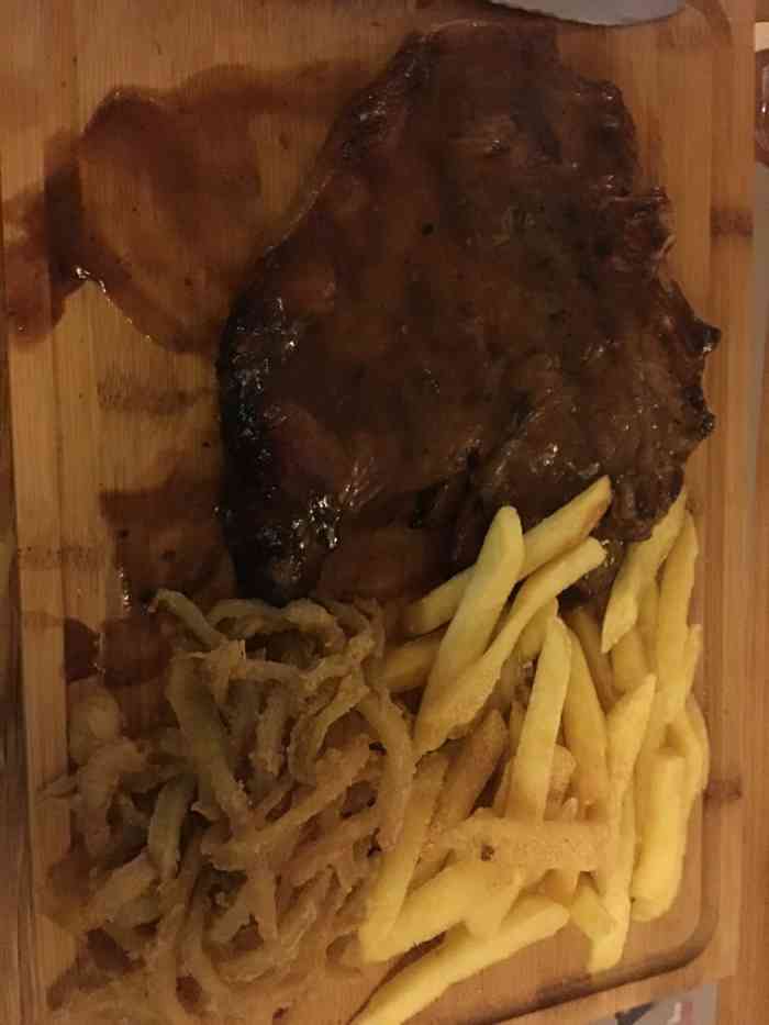 spur steak ranches-"跟团导游带我们吃的烤牛排,一人