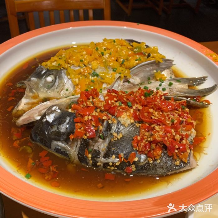 双色剁椒鱼头