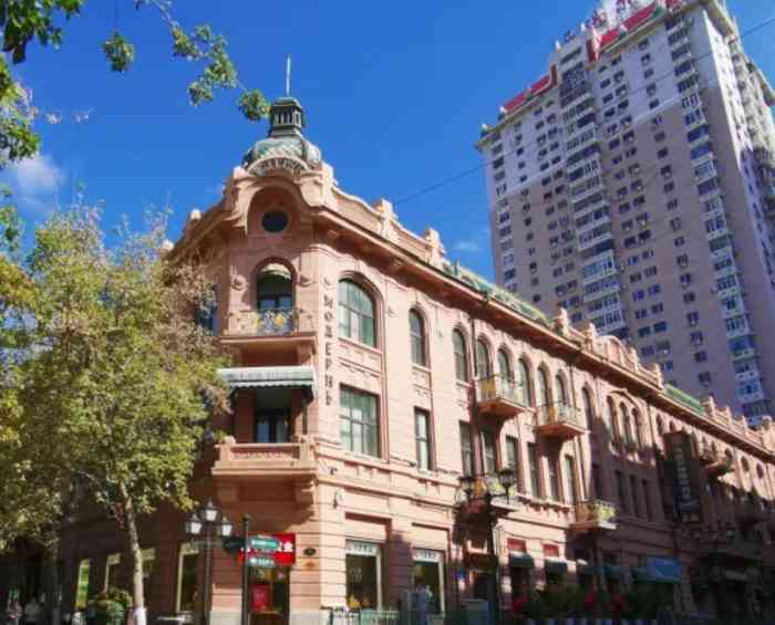 哈尔滨马迭尔宾馆-"酒店位于中央大街,位置的确非常好