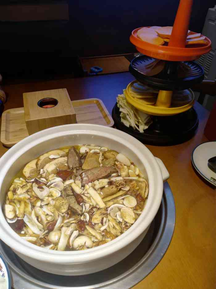 菌彩野生菌火锅(金鹰店)-"食材:土鸡菌汤锅:非常满意