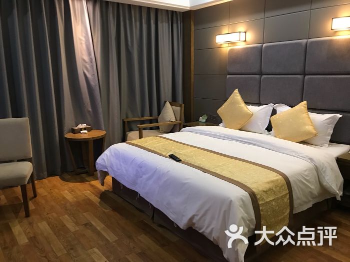 拉菲玺龙温泉酒店(九龙沟店)图片 - 第4张