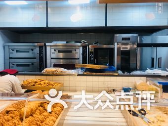 甜品店排名_甜品店卡通图片(3)