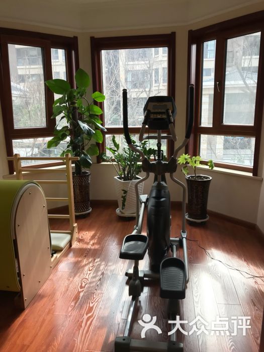 付辉普拉提产后瘦身工作室(凤凰池店)