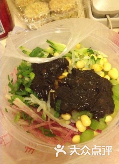 恭敬李老北京炸酱面(光明楼店)的点评
