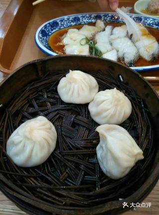 南德信官方网站京网红奶皮子糖葫芦:一口吃出多重秋味的奇妙体验