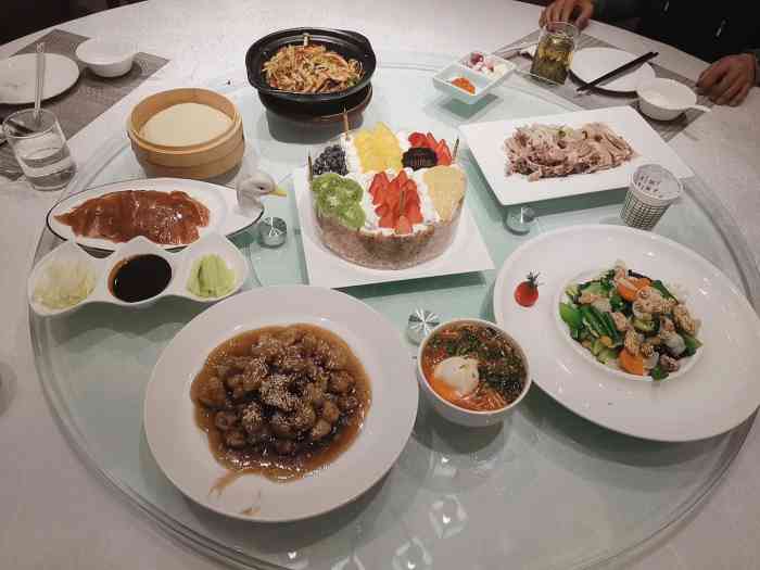 翠湖酒店-"位于大沙坪上面的五一山,环境不错,亭台楼.