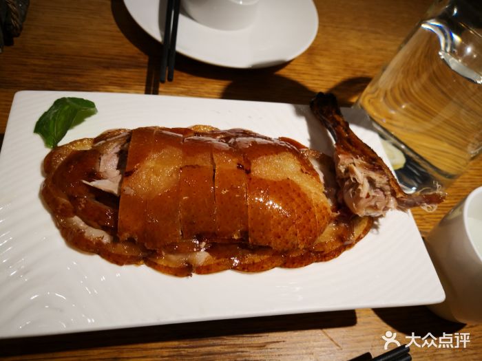 草窝烤鸭(满都海店)图片