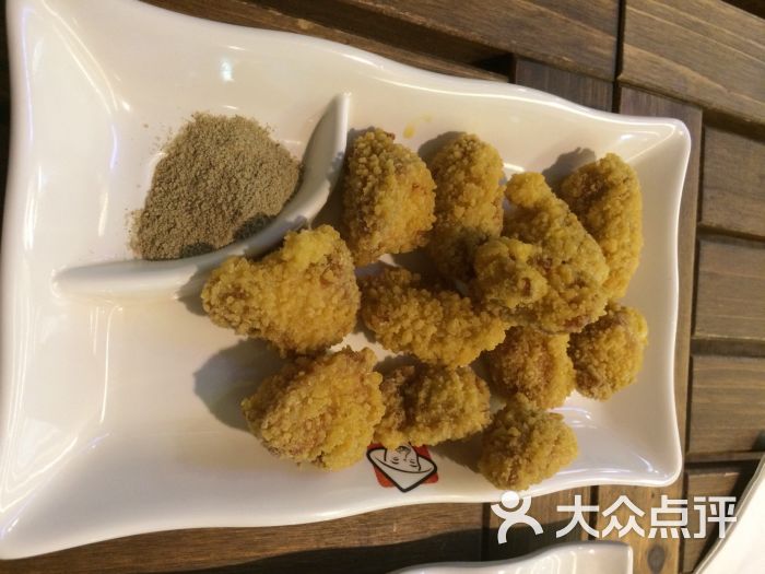 黑轮伯台湾小吃台中盐酥鸡图片 - 第1张