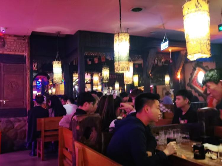 helens海伦司小酒馆(中心广场店)