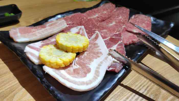 喜牛家炭火烤肉坊中大店