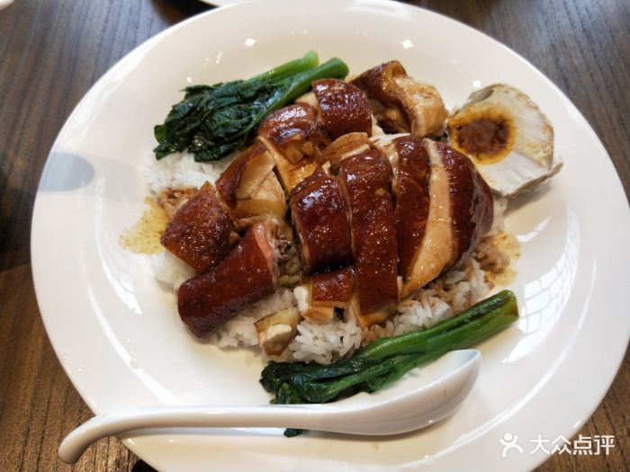 东记点心(平安金融中心店)豉油鸡腿饭图片