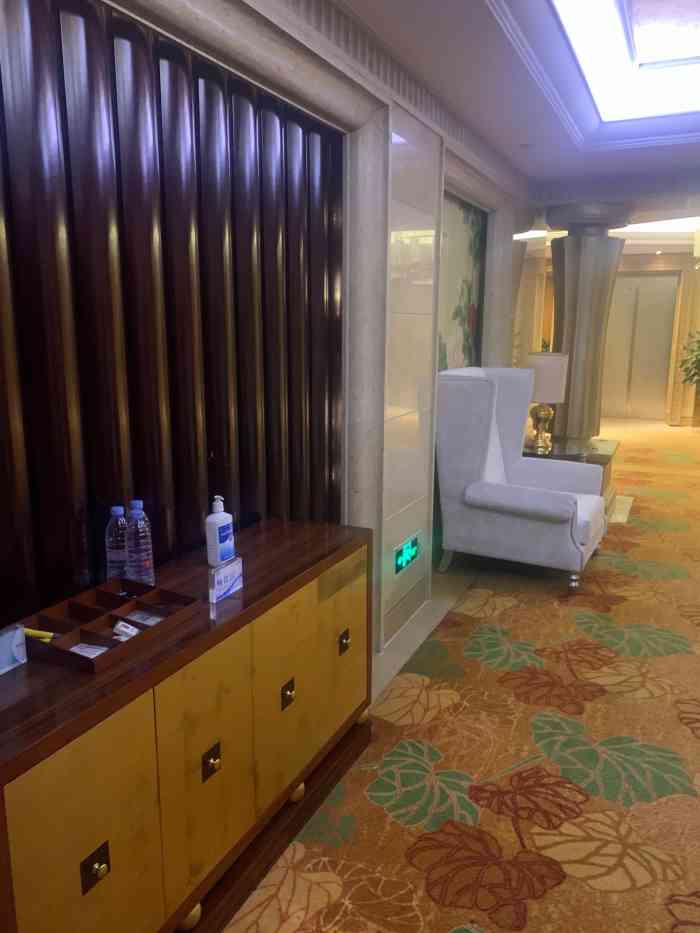 金科大酒店(涪陵店)-"硬件非常不错的酒店,应该能上五