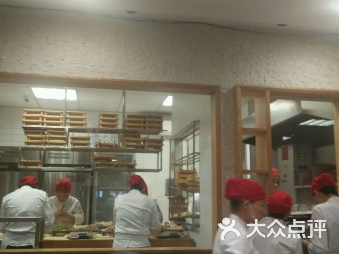 喜家德虾仁水饺(中山路华联店)敞开式厨房图片 - 第37张