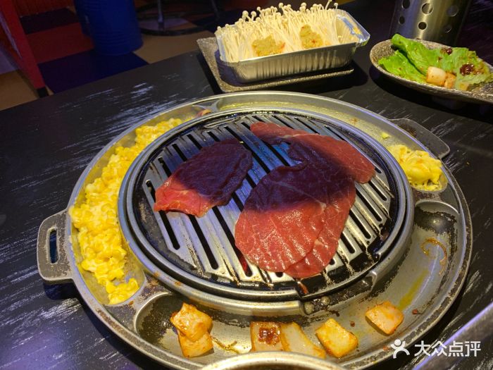 猪猪广场班烤肉美食是a广场假日餐厅F座3楼的内主题厦门岛图片