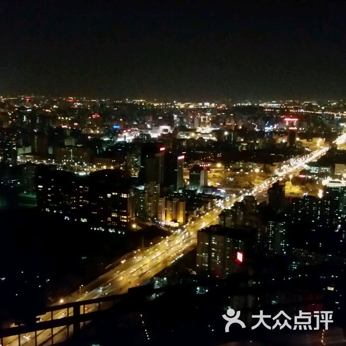 中央电视塔空中观景旋转餐厅图片-北京自助餐-大众点评网