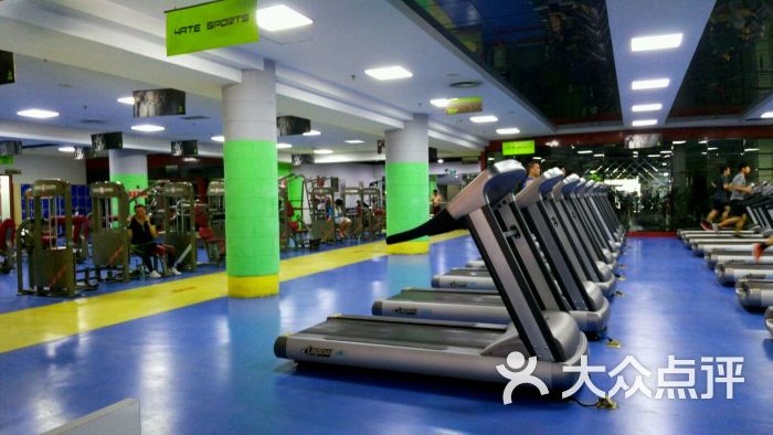 亚特体育俱乐部(曲江国展店)-图片-西安运动健身