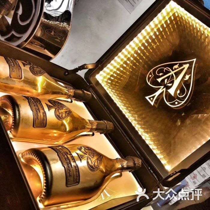 dr.oscar奥斯卡酒吧(大连麦莎店)图片 - 第2张