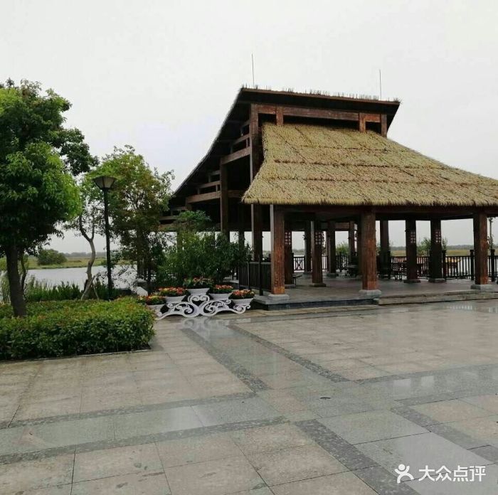 九龙口在建湖蒋营镇境内。是国家3A级的旅游