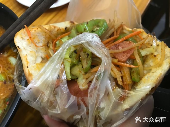 元和记饸烙面烧饼夹菜图片 - 第20张
