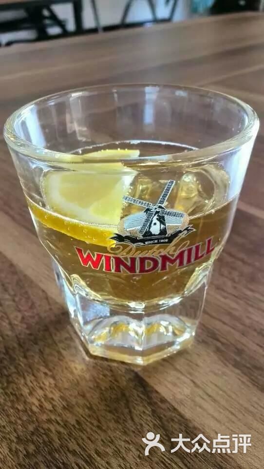 啤酒