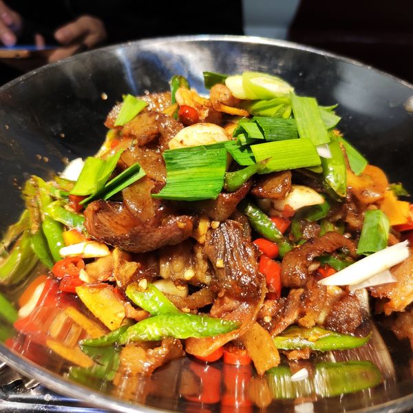 干锅带皮牛肉 ￥ 58