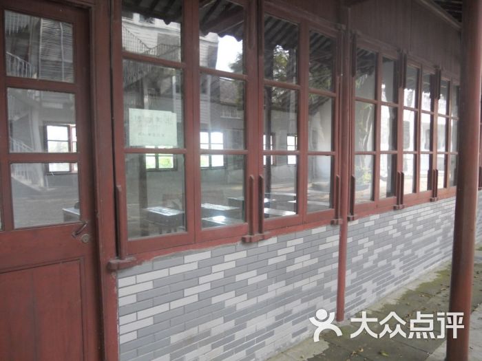 青浦区颜安小学-老教室3图片-上海教育培训