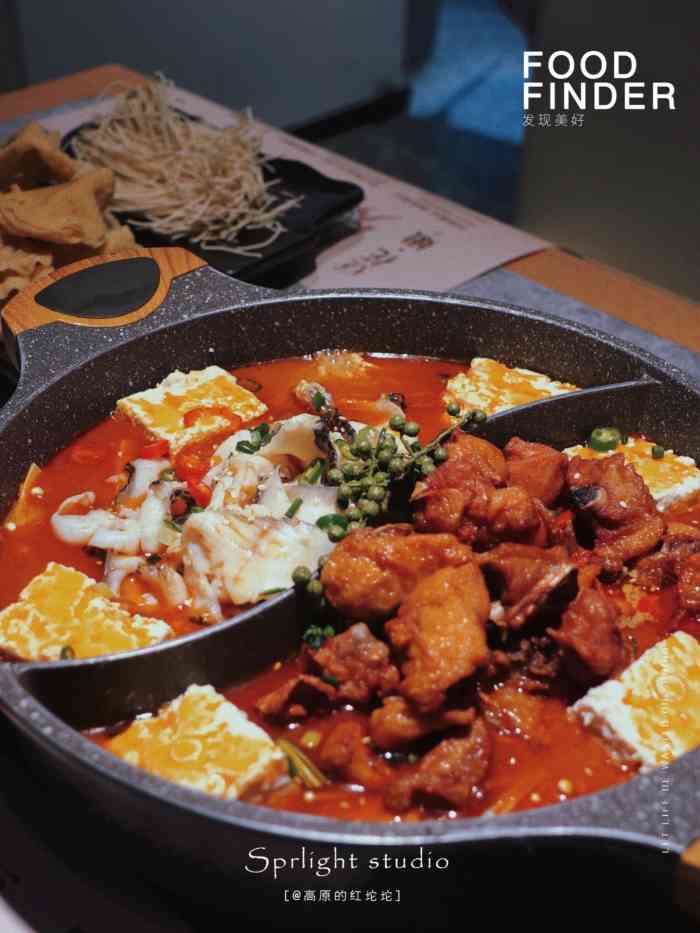 白总管藤椒豆花鸡(新田360广场绿地店)-"地方在新都会6楼,很好找首先