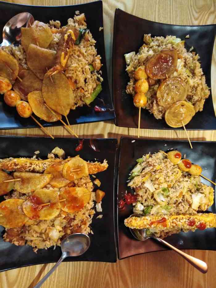 炸串炒饭-"二刷炸串炒饭了,对于喜欢吃炒饭和炸甩的我.