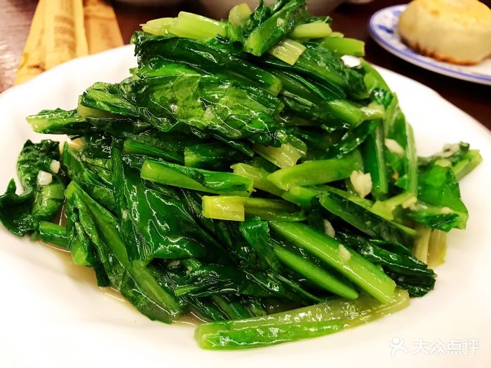 蒜炒油麦菜