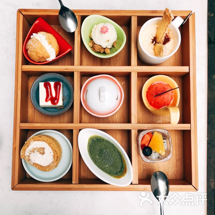 fount创意日料-九宫格甜品图片-上海美食-大众点评网
