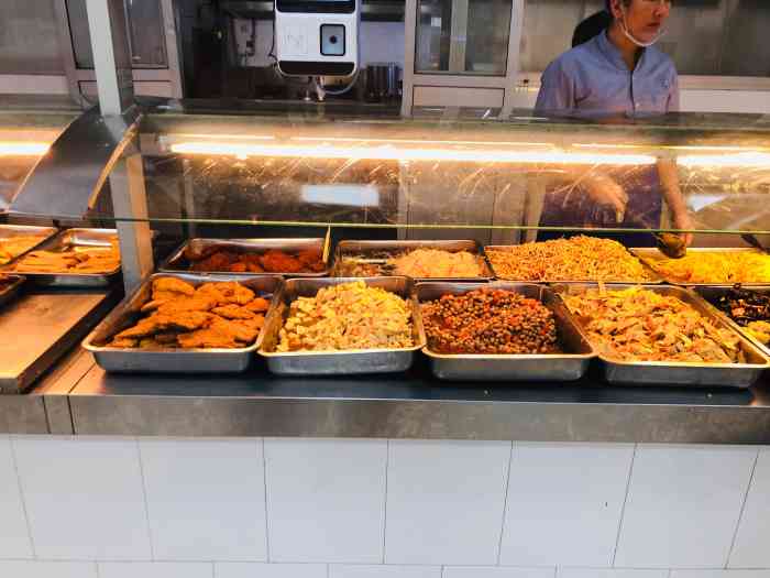 武汉理工大学南湖新校区南2食堂-"是马上就要离开的,.