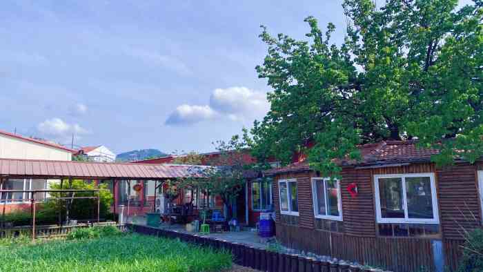 明秀园山庄-"明秀园山庄位于崂山樱桃之乡北宅周哥庄