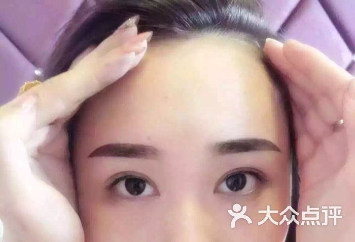 韩式半永久——粉黛眉