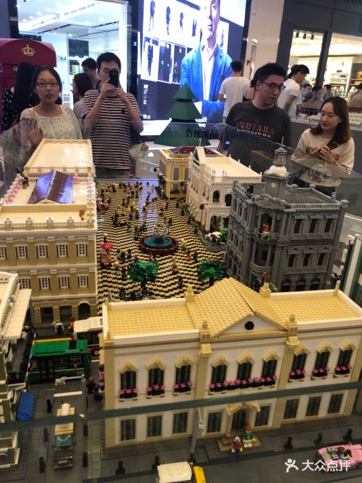 吴中路上进停车场不方便,一开始没找到进口.