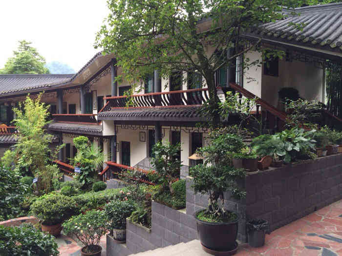 鹤鸣山庄-"因去青城山泡温泉,入住酒店在山庄附近,就.