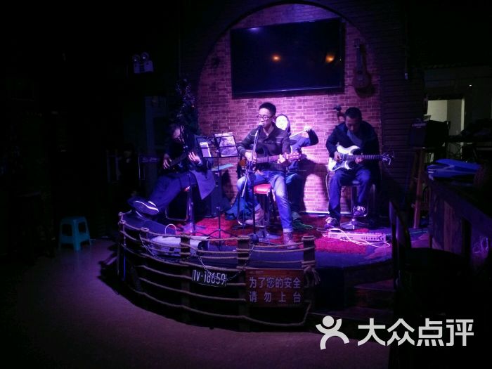 动力火车音乐酒吧图片 - 第11张